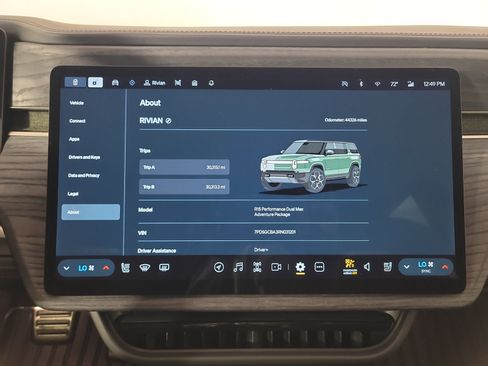 Used 2024 Rivian R1S Adventure AWD/4WD image 29