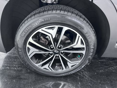 Used 2020 Hyundai Santa Fe SEL FWD image 25