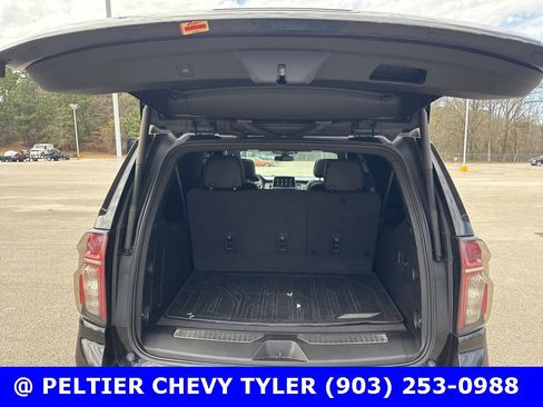 Used 2021 Chevrolet Suburban Z71 w/ Z71 Signature Package image 23