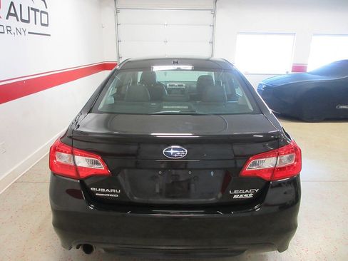 Used 2015 Subaru Legacy 2.5i Limited AWD/4WD image 9