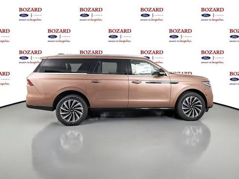 New 2025 Lincoln Navigator L Black Label AWD/4WD image 8