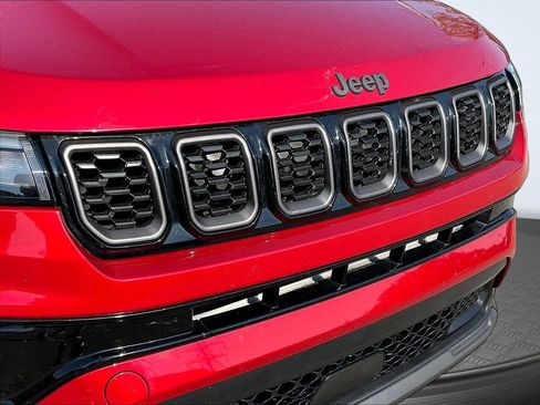 Used 2026 Jeep Compass Limited AWD/4WD image 33