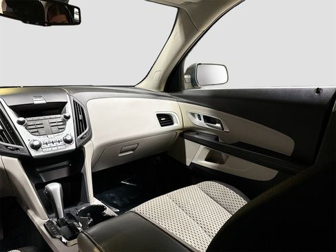 Used 2014 Chevrolet Equinox LS image 20