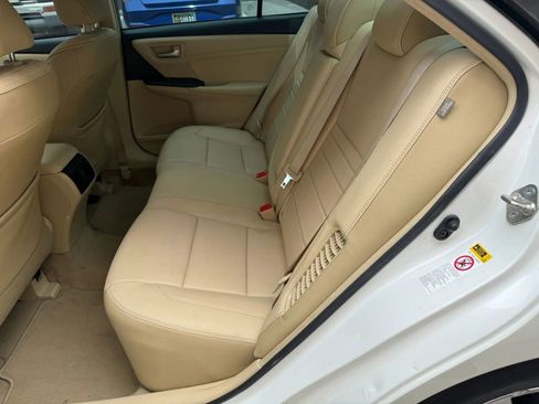 Used 2017 Toyota Camry XLE FWD image 10