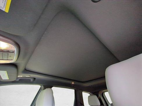 Used 2018 Jeep Grand Cherokee Limited RWD image 16