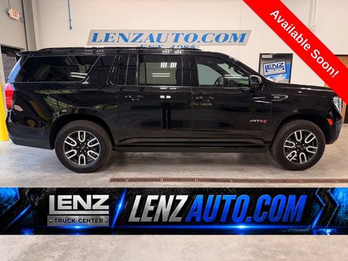 Used 2024 GMC Yukon XL AT4 w/ AT4 Premium Plus Package AWD/4WD image 1