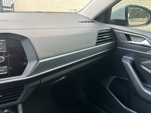 Used 2023 Volkswagen Jetta SE FWD image 41