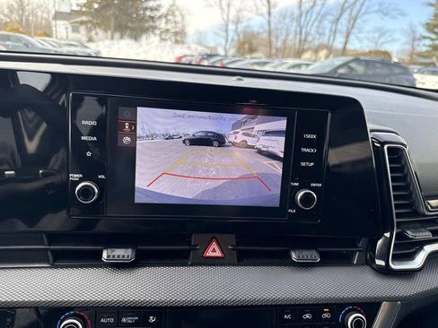 Used 2023 Kia Sportage LX image 22