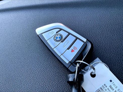 Used 2023 BMW 530i 530i w/ M Sport Package image 15