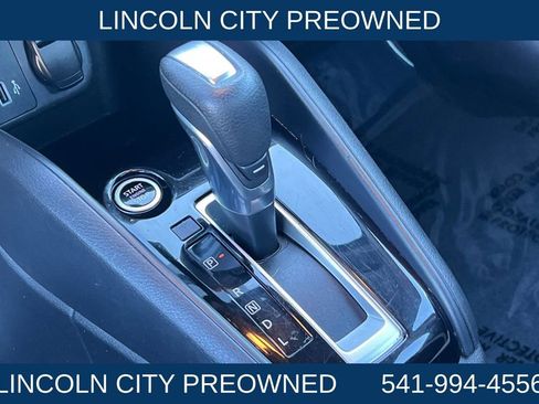 Used 2021 Nissan Versa SV image 20