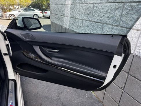Used 2013 BMW 640i Coupe image 34
