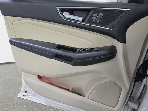 Used 2016 Ford Edge Titanium w/ Equipment Group 302A FWD image 26