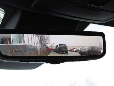 Used 2025 Toyota Sienna Platinum image 51