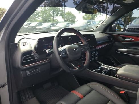 Used 2024 Chevrolet Traverse RS AWD/4WD image 20