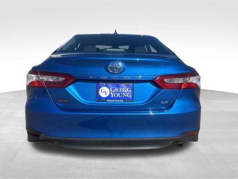Used 2020 Toyota Camry LE w/ Convenience Package FWD image 6