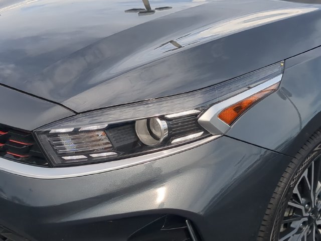 Used 2024 Kia Forte GT-Line w/ GT-Line Premium Package FWD image 10
