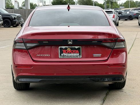 Used 2023 Honda Accord Touring image 5