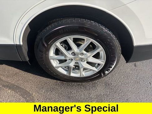 Used 2022 Chevrolet Equinox LS w/ LS Convenience Package image 44