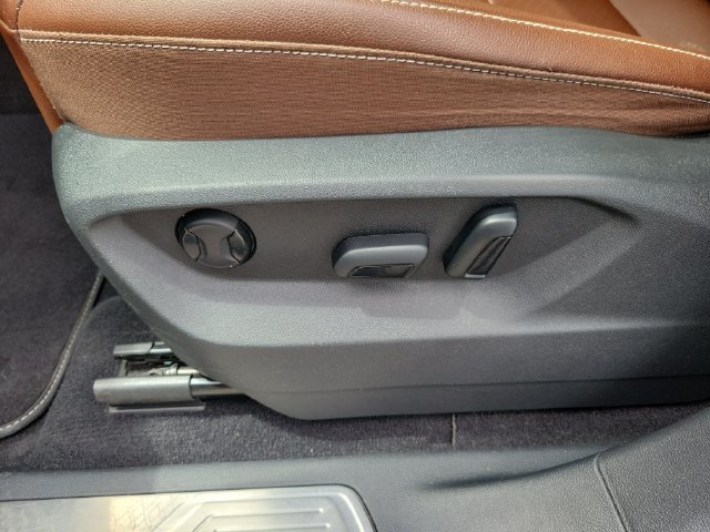 Used 2023 Volkswagen Atlas SE w/ Panoramic Sunroof Package FWD image 23