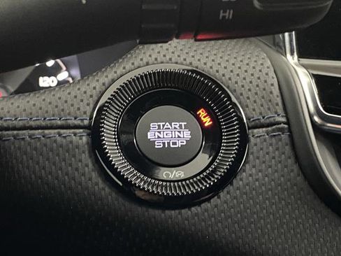 New 2025 Jeep Compass Latitude w/ Sun & Sound Group image 42