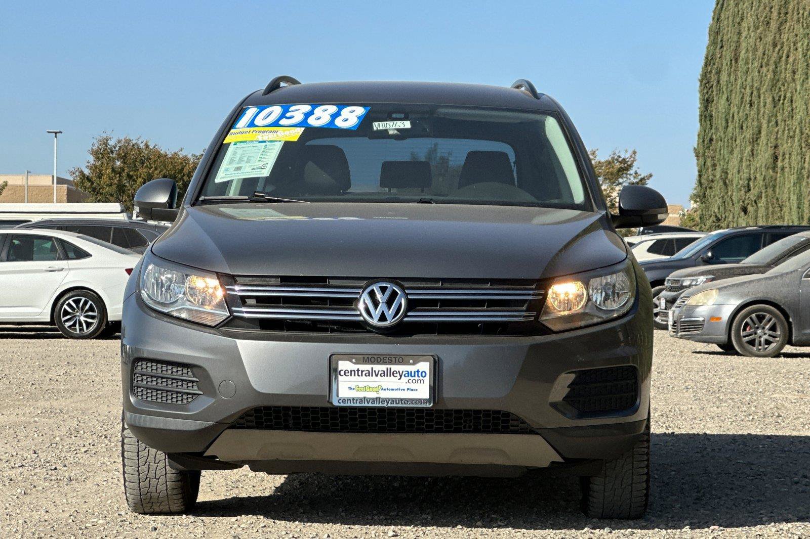 Used 2017 Volkswagen Tiguan S FWD image 8