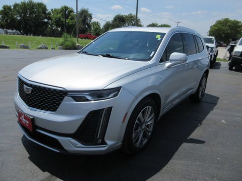 Used 2020 Cadillac XT6 Premium Luxury AWD/4WD image 11