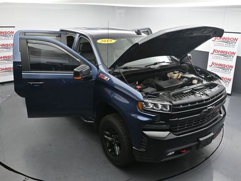 Used 2019 Chevrolet Silverado 1500 LT Trail Boss AWD/4WD image 39
