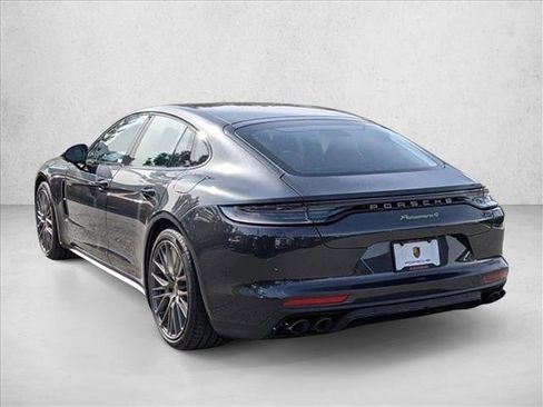Used 2023 Porsche Panamera 4 Platinum Edition image 3
