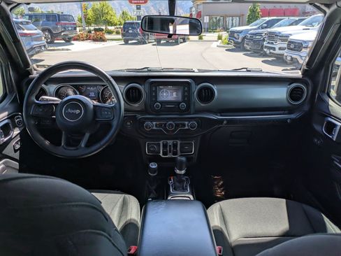 Used 2018 Jeep Wrangler Unlimited Sport S AWD/4WD image 30