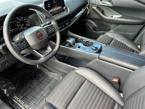 New 2026 Nissan Rogue SV AWD/4WD image 11