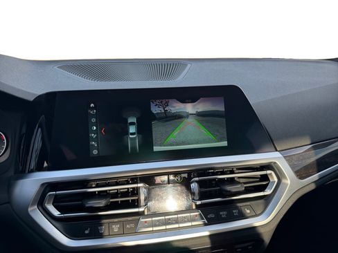 Used 2019 BMW 330i Sedan w/ Convenience Package image 13