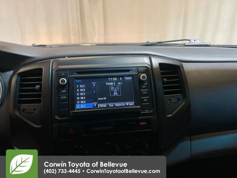 Used 2015 Toyota Tacoma PreRunner image 13