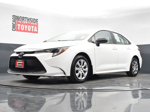 Used 2021 Toyota Corolla LE w/ Carpet Mat Package (TMS) image 30