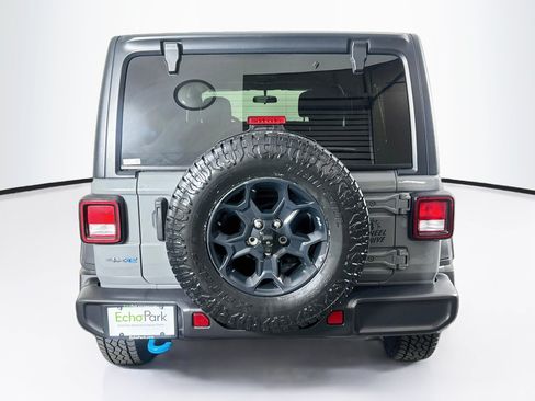 Used 2023 Jeep Wrangler Unlimited w/ Convenience Group AWD/4WD image 7