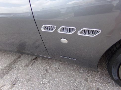 Used 2015 Maserati GranTurismo Convertible image 54