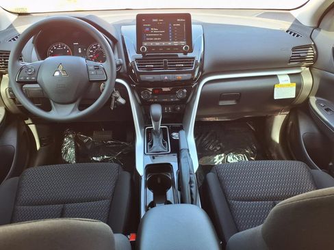 Used 2026 Mitsubishi Eclipse Cross ES AWD/4WD image 11
