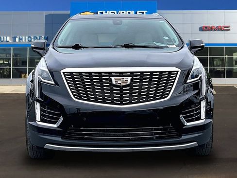 Used 2022 Cadillac XT5 Premium Luxury w/ Technology Package AWD/4WD image 2