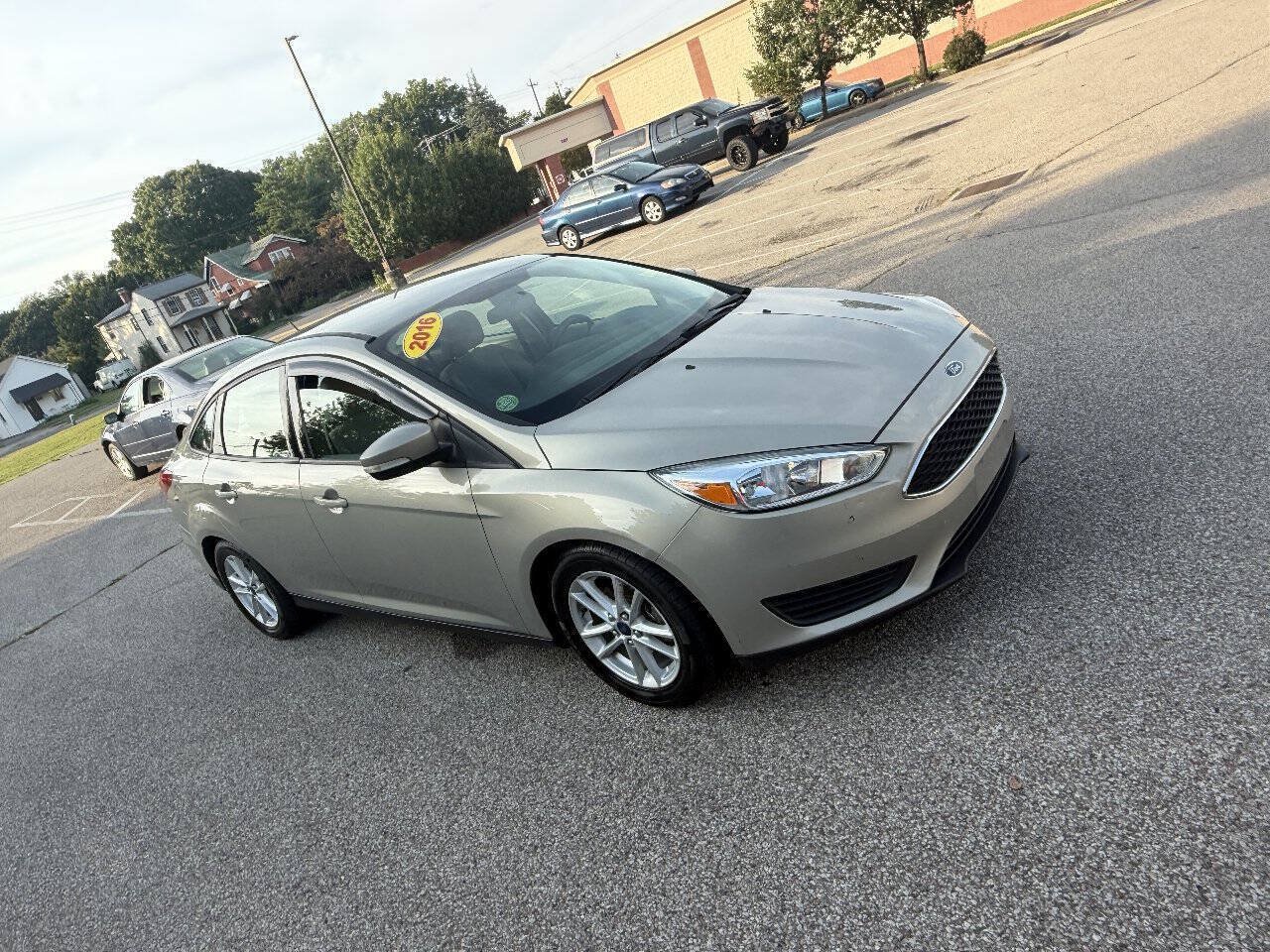 Used 2016 Ford Focus SE FWD image 5
