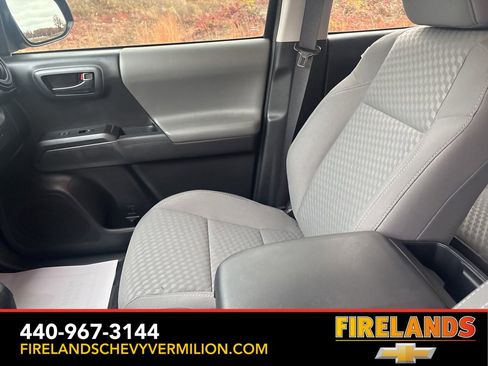 Used 2022 Toyota Tacoma SR image 12