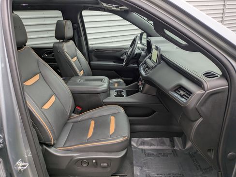 Used 2022 GMC Yukon AT4 image 34