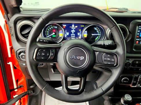 Used 2023 Jeep Wrangler Unlimited AWD/4WD image 13