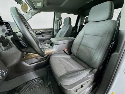 Used 2024 Chevrolet Silverado 1500 LT Trail Boss w/ Protection Package AWD/4WD image 11