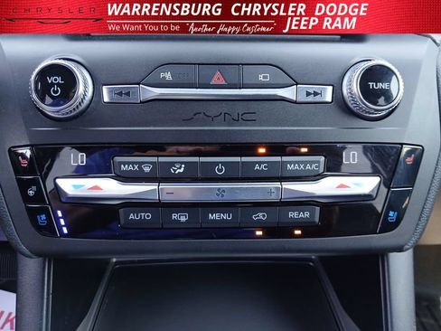 Used 2020 Ford Explorer Limited w/ Class III Trailer Tow Package AWD/4WD image 21
