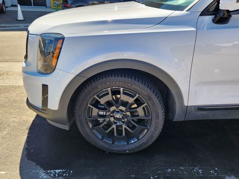 Used 2022 Kia Telluride SX w/ Nightfall Edition Package image 13