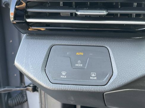 Certified 2023 Volkswagen ID.4 Pro RWD image 19