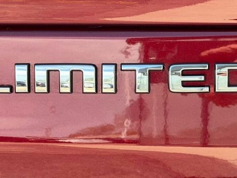 Used 2022 Jeep Grand Cherokee Limited image 11