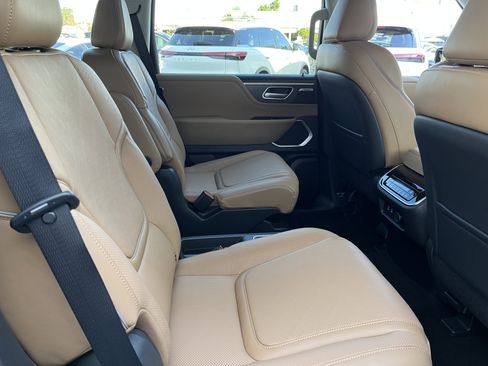 Used 2026 INFINITI QX80 Luxe w/ Cargo Package AWD/4WD image 21