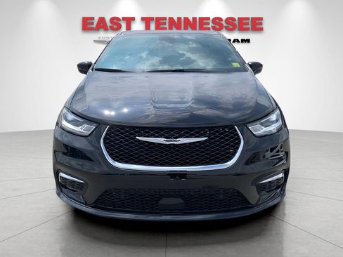 New 2026 Chrysler Pacifica Select image 8