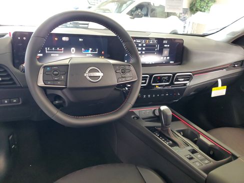 New 2026 Nissan Sentra SR w/ SR Premium Package FWD image 8