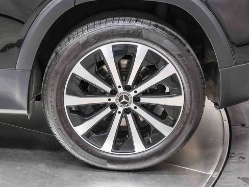Certified 2023 Mercedes-Benz GLB 250 image 9